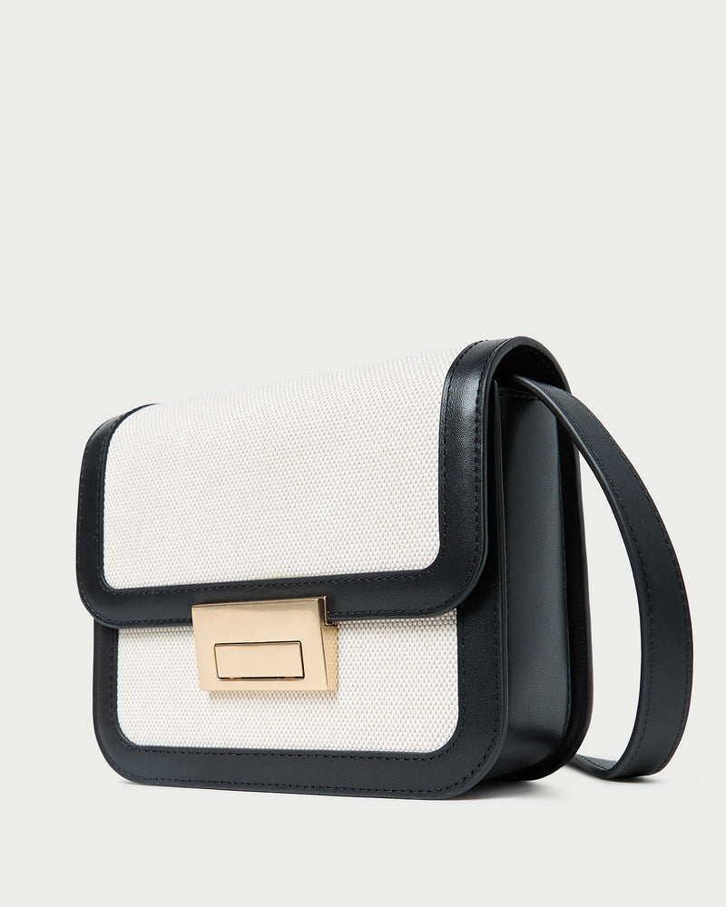Color: Black/Natural