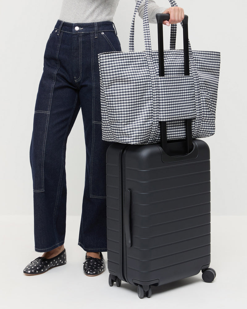 Color: Black/White Gingham