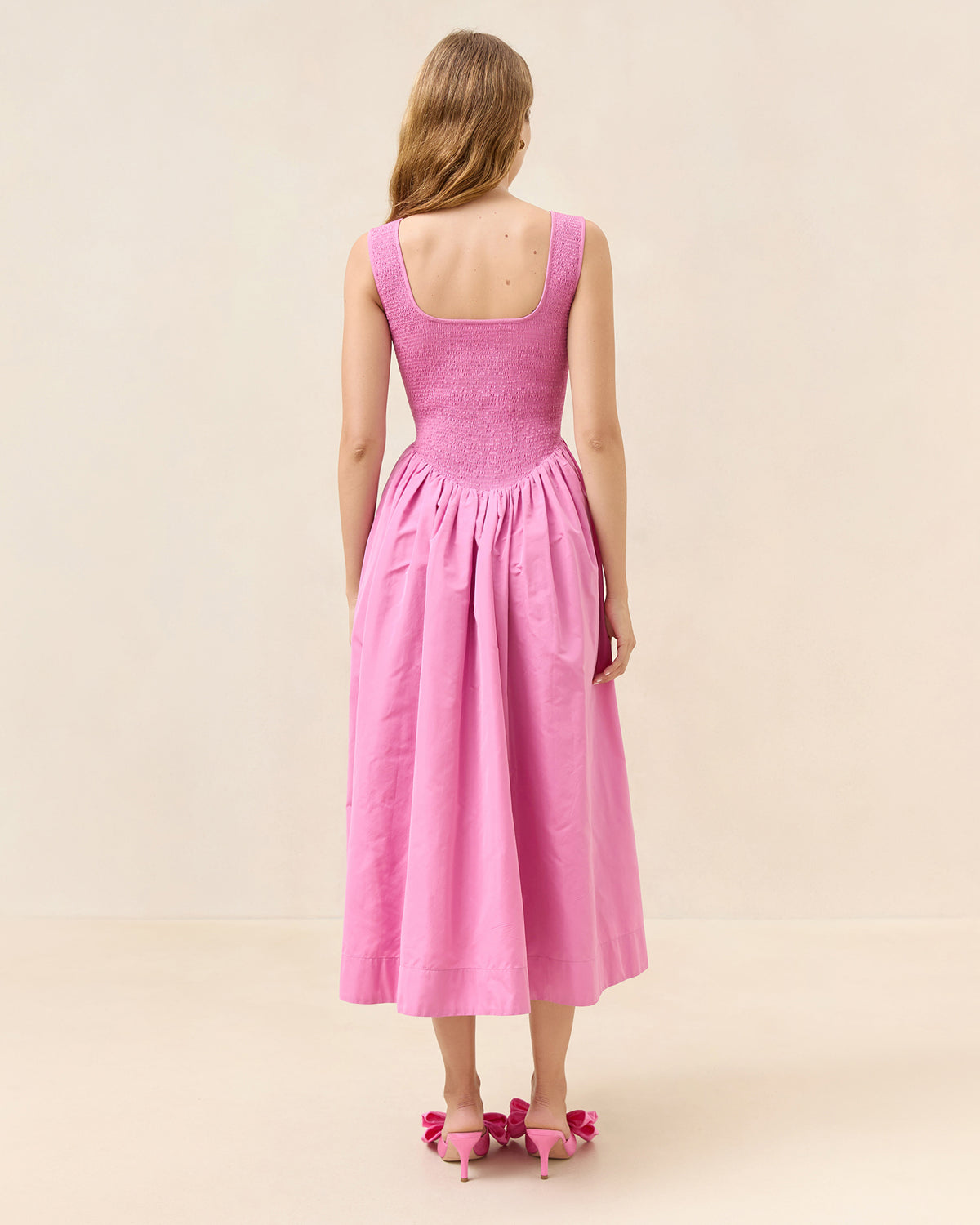Color: Pink