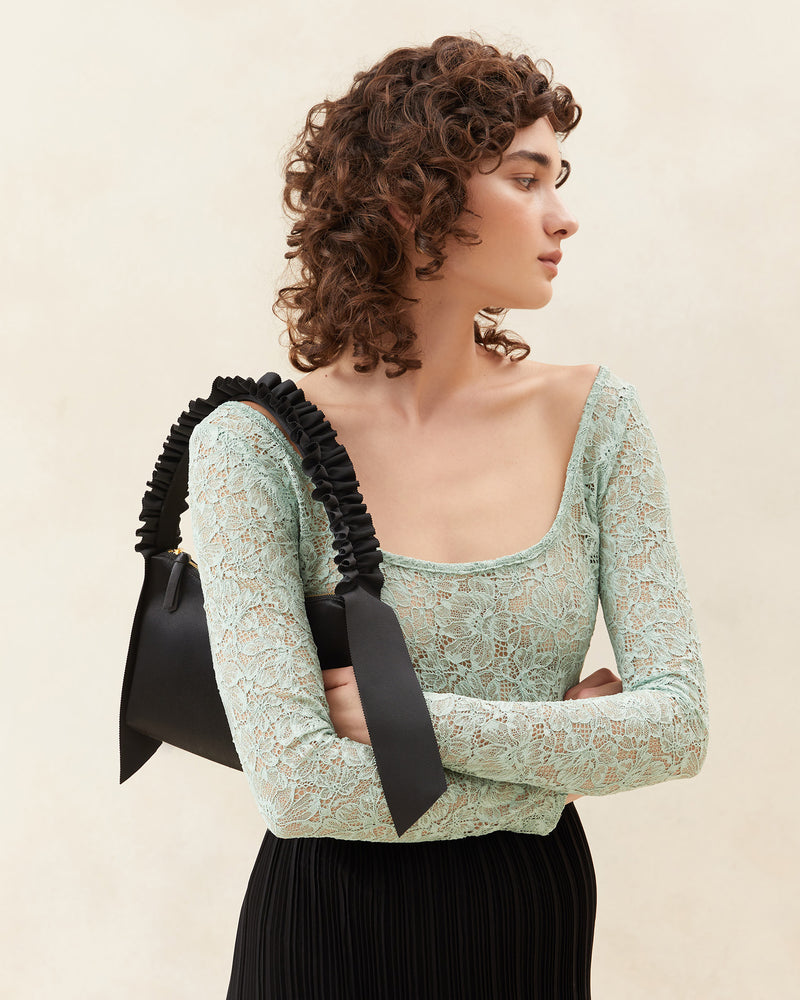 Color: Black