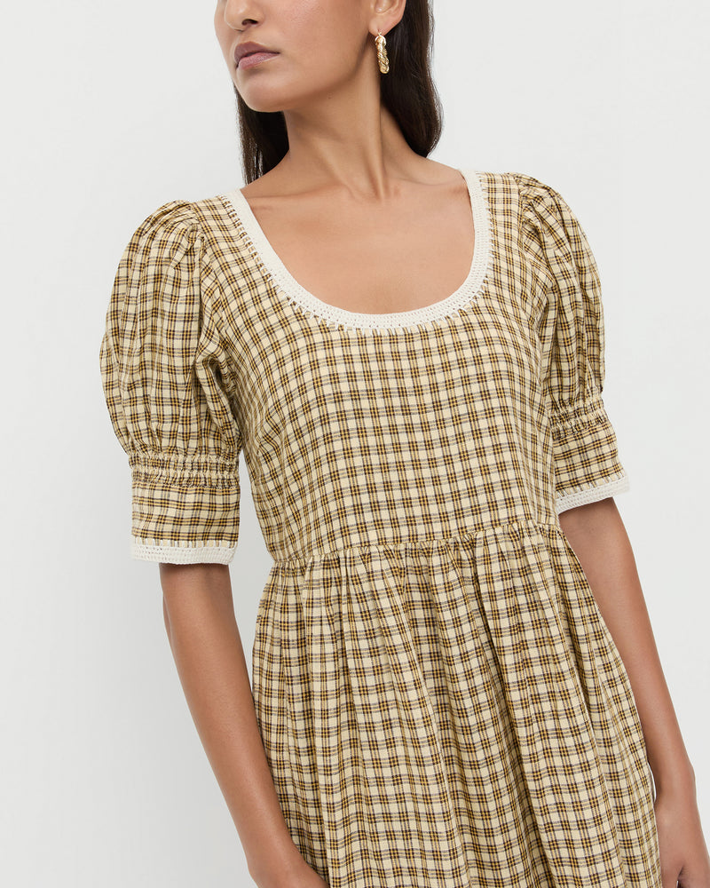 Color: Brown/Butter