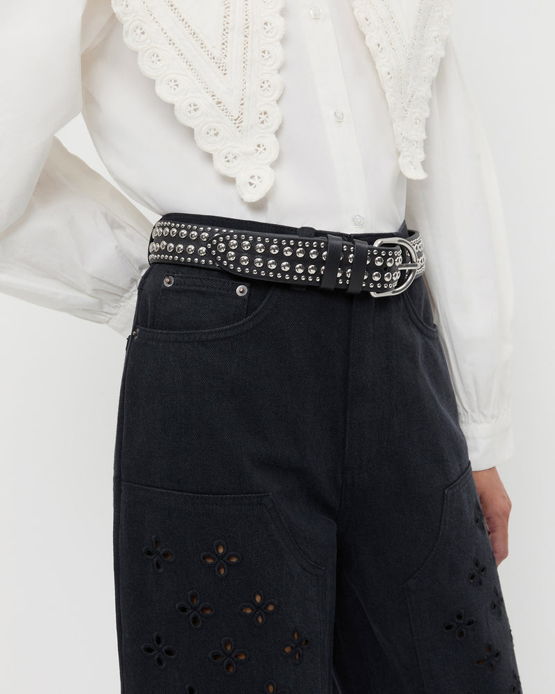 Color: Black/Silver