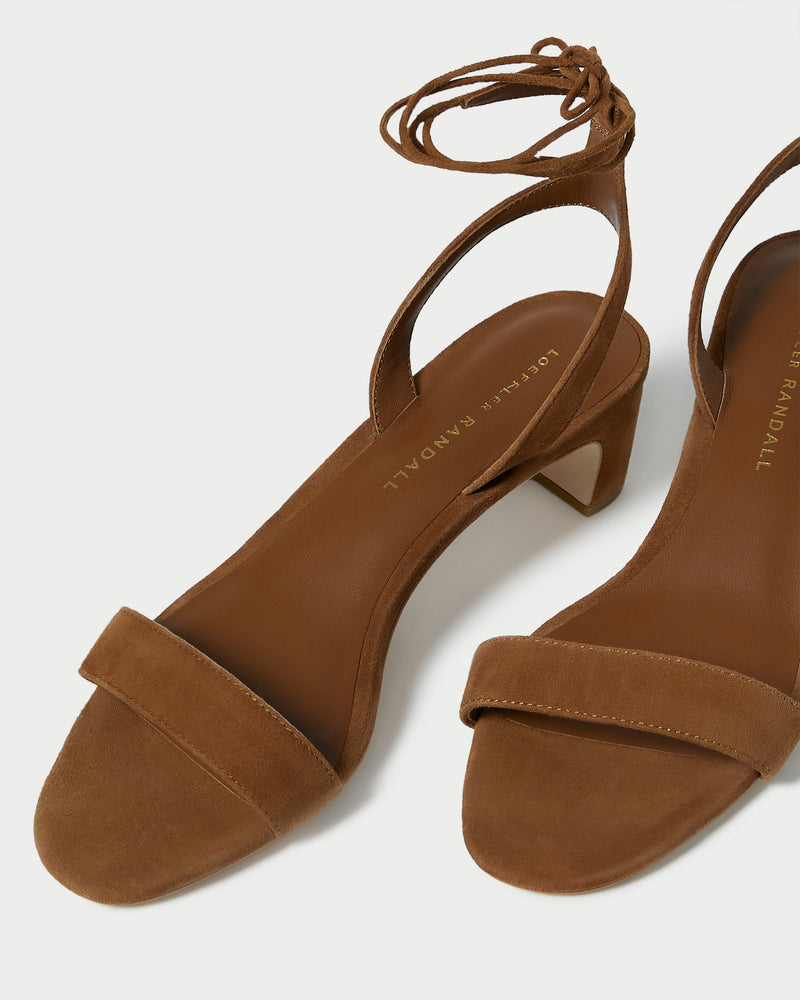 Color: Cacao