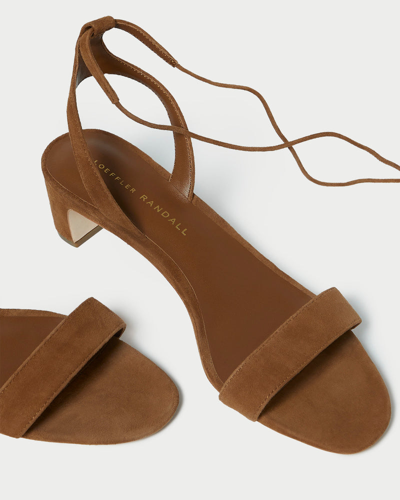 Color: Cacao