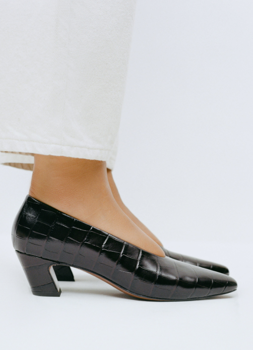 Neive Crocodile Leather Low Pump and Winona Denim Pant in natural denim - Loeffler Randall