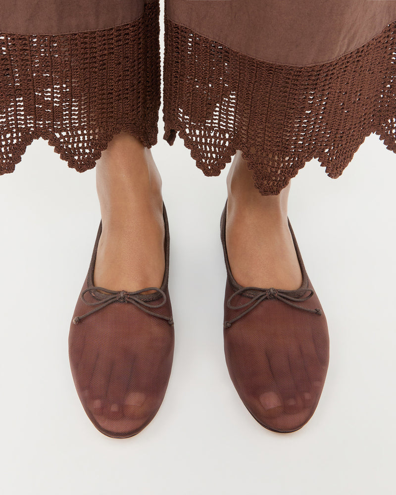 Landon Chocolate Mesh Ballet Flat in chocolate brown mesh and Amani Pant.