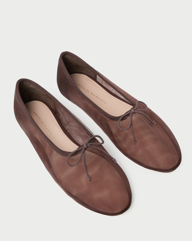 Color: Chocolate