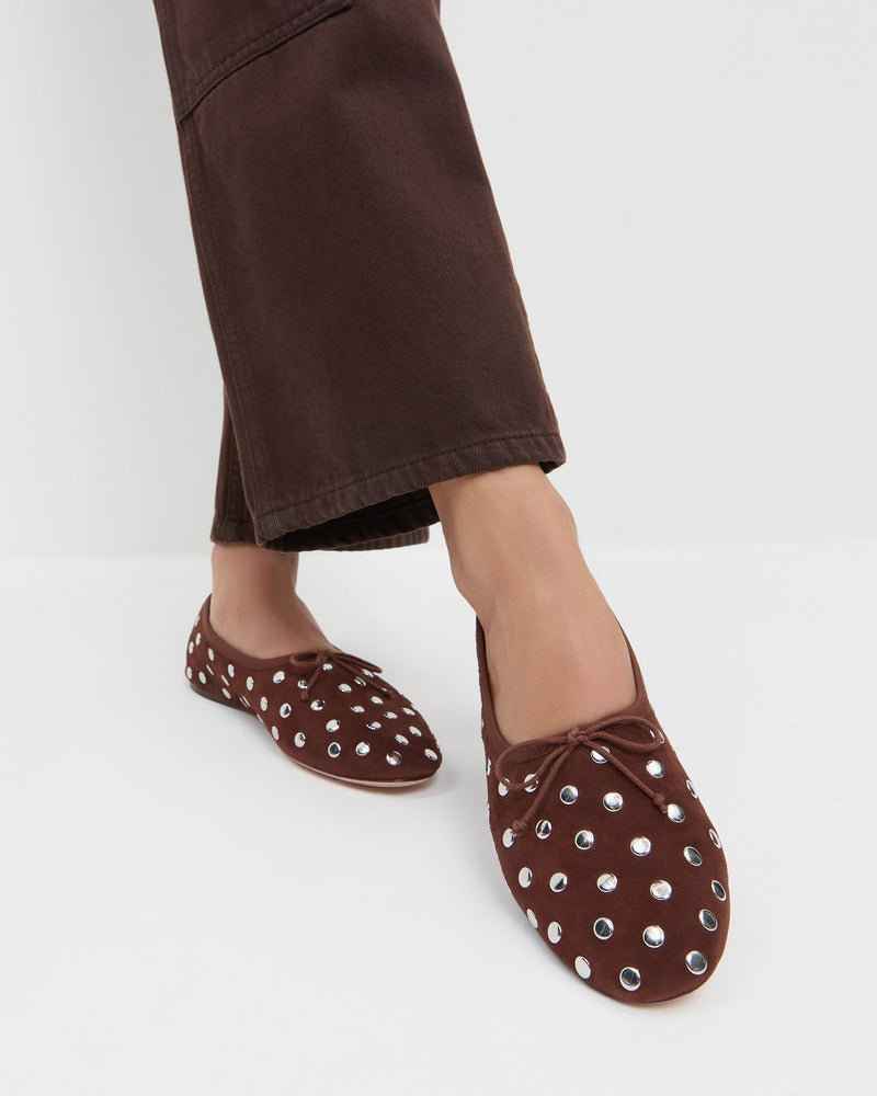 Color: Espresso Suede/Silver