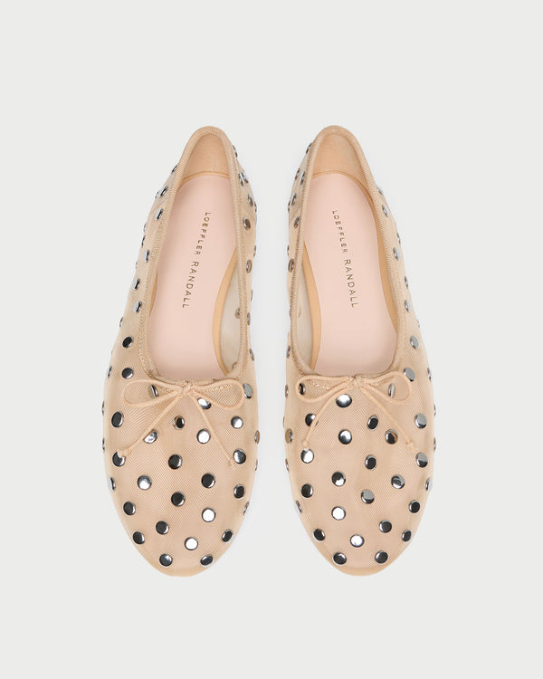 Color: Caramel/Silver