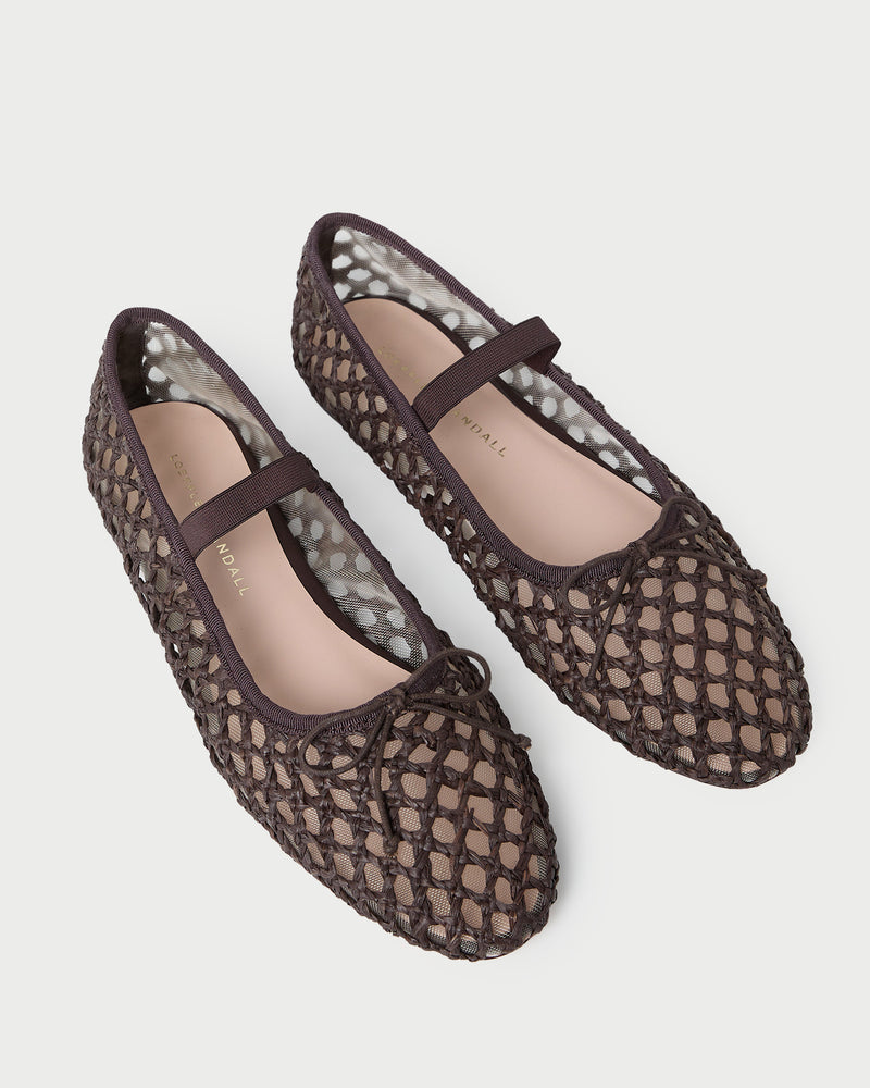 Color: Chocolate