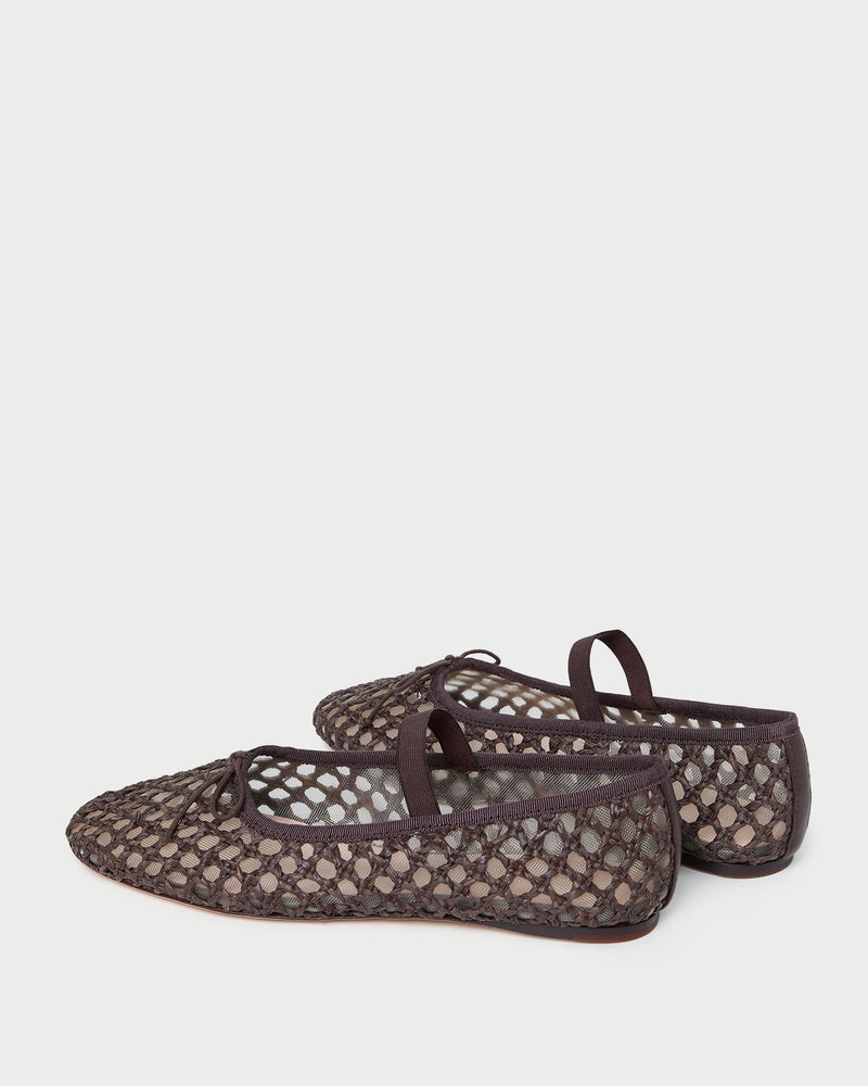 Color: Chocolate