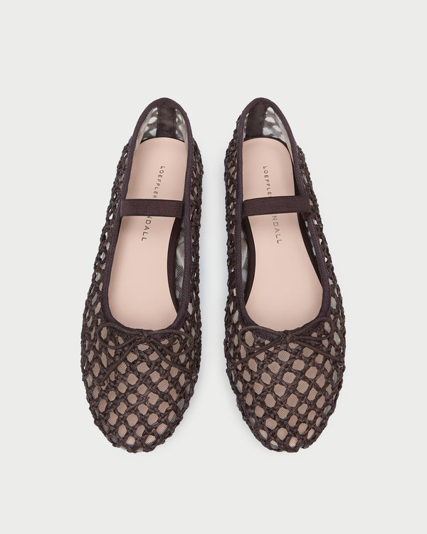 Color: Chocolate
