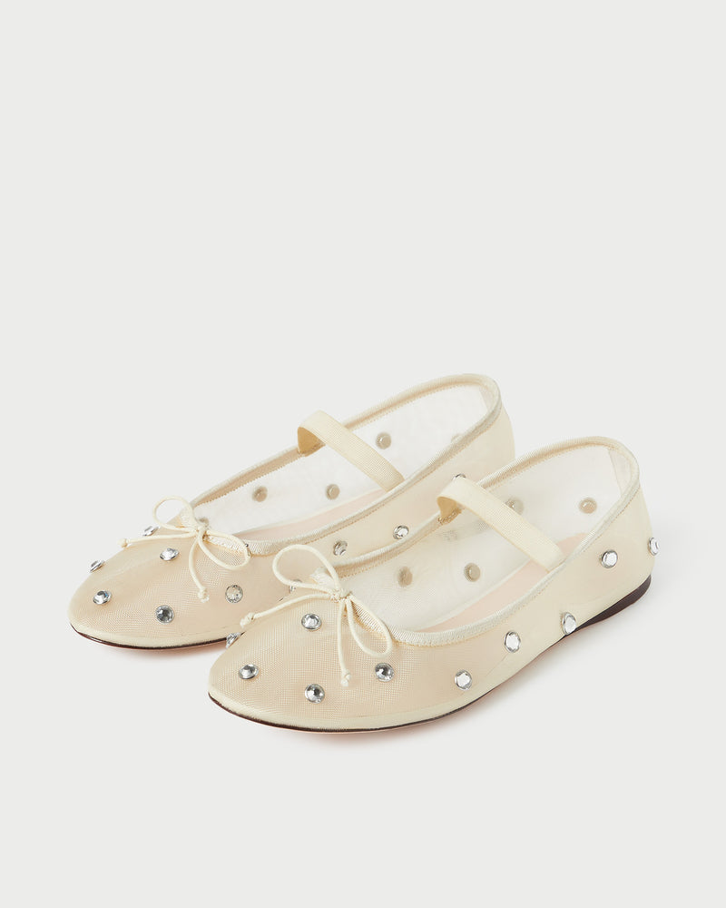 Color: Cream/Crystal