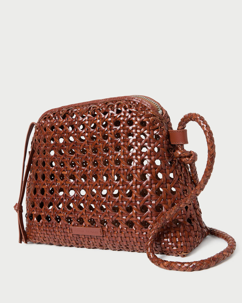 Color: Saddle
