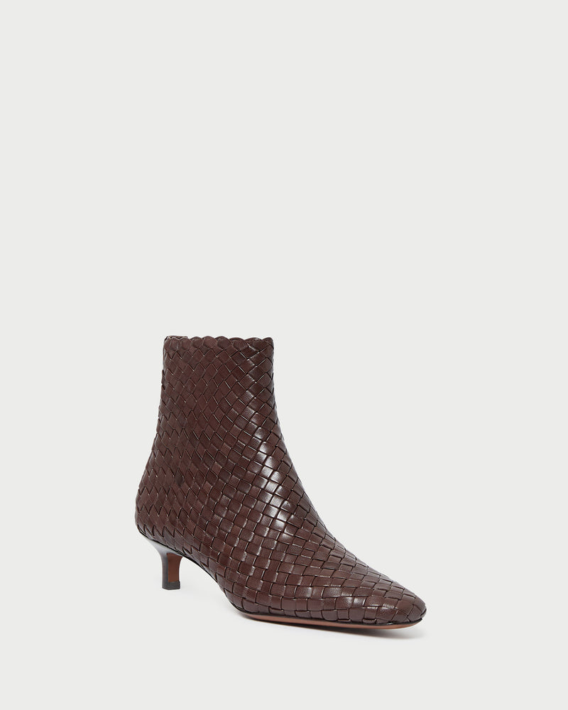Color: Espresso