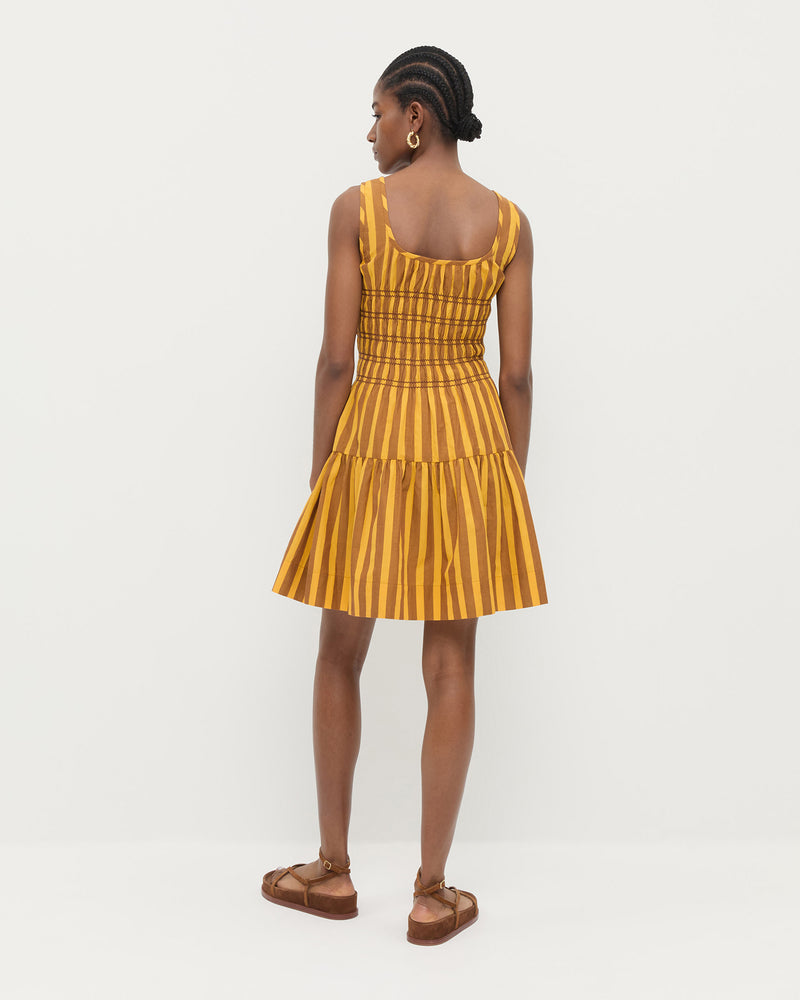 Color: Brown/Butter