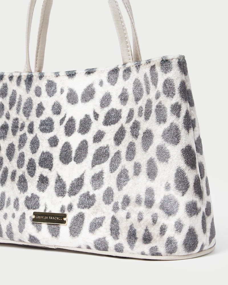 Color: Leopard