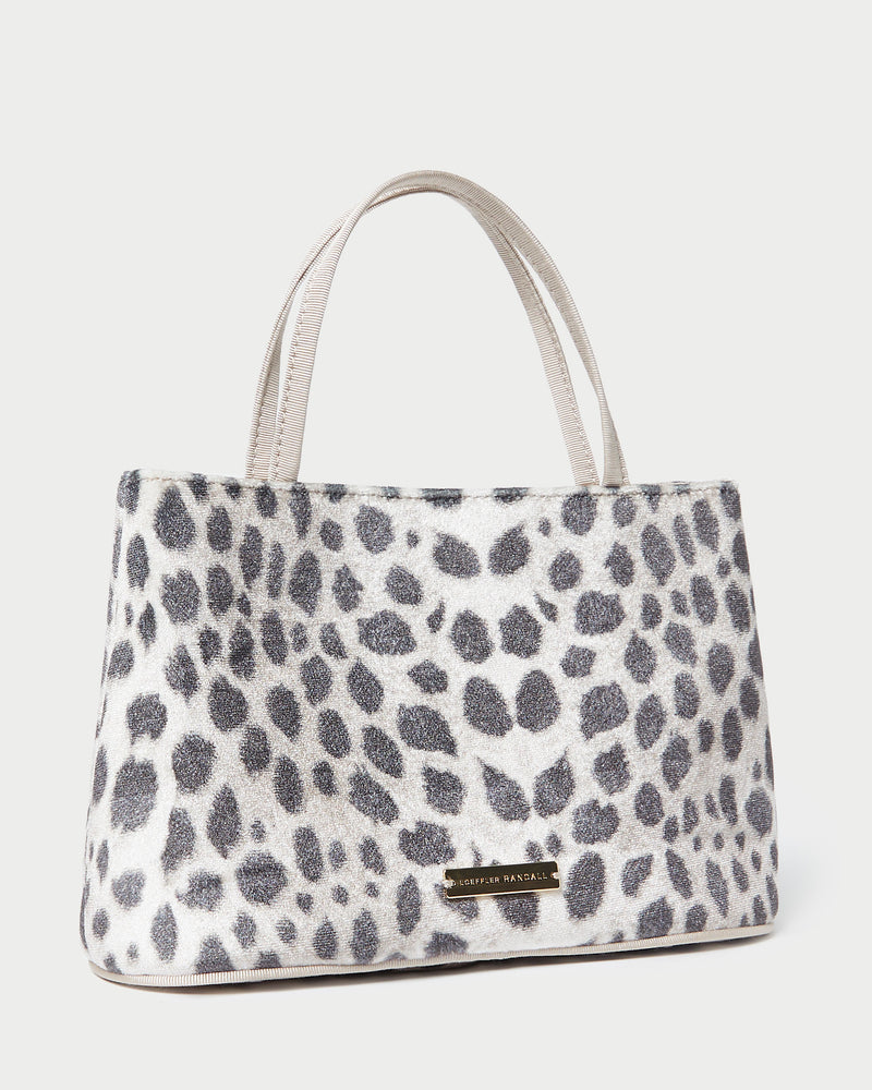 Color: Leopard
