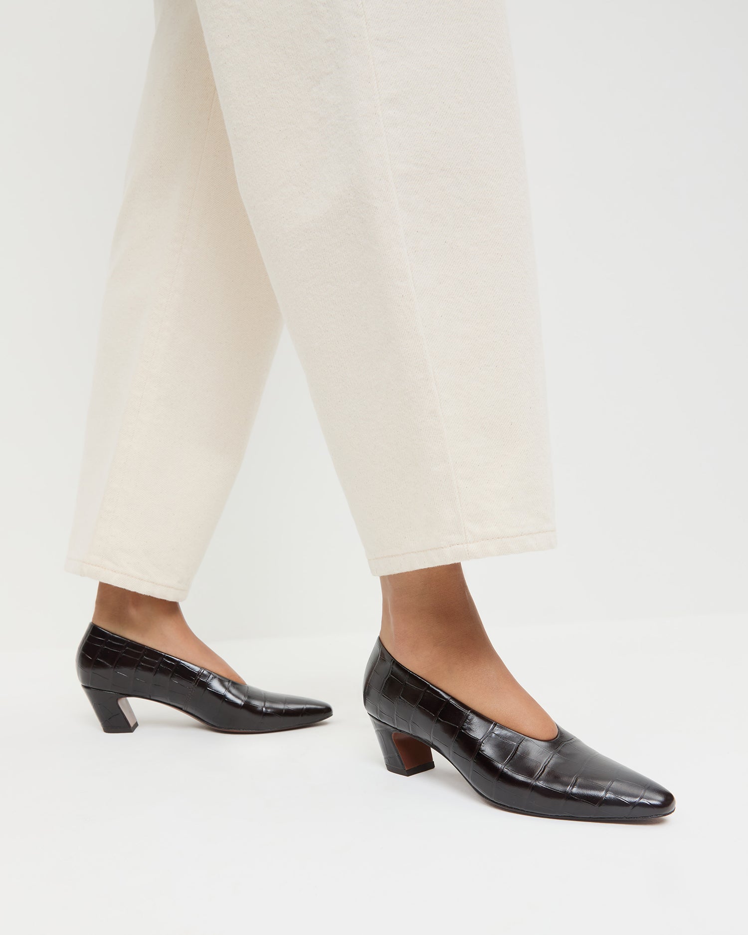 Neive Crocodile Leather Low Pump | Pumps | Footwear