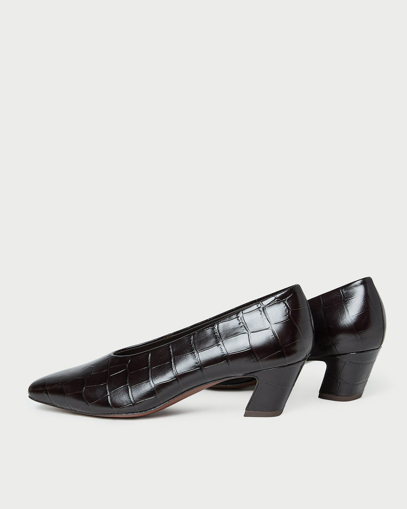 Neive Crocodile Leather Low Pump in black crocodile embossed leather.