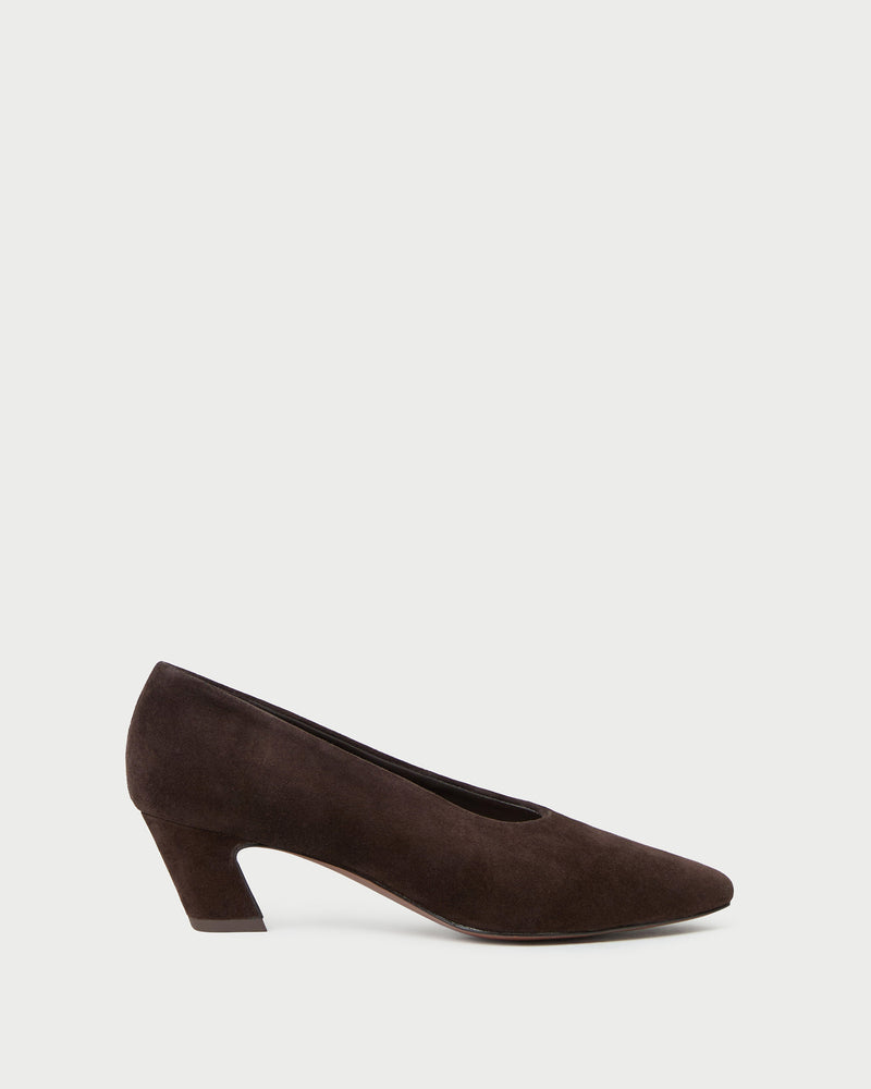 Neive Brown Suede Low Pump in brown suede.