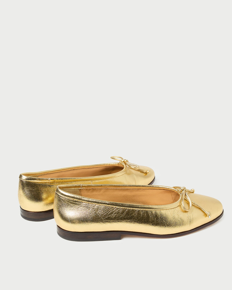 Color: Champagne