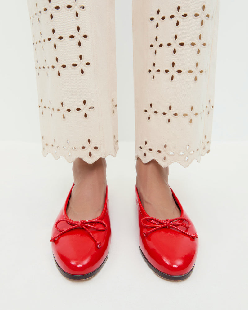 Color: Red