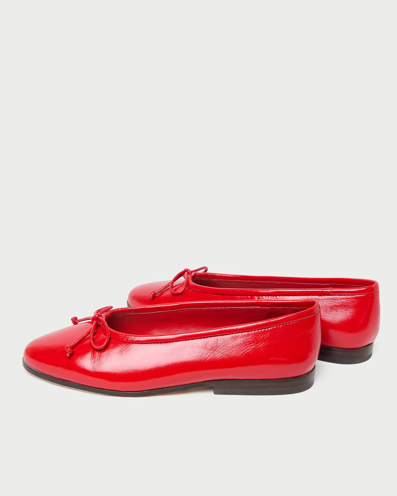 Color: Red
