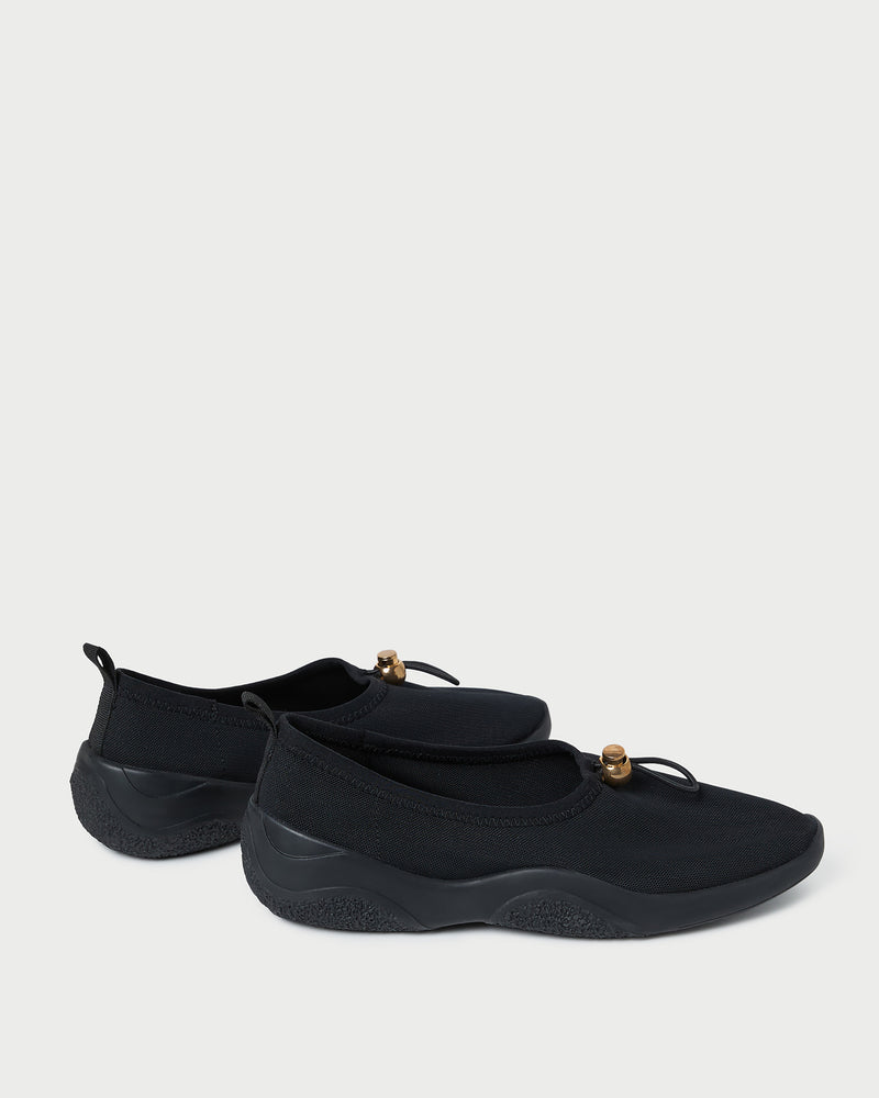 Color: Black