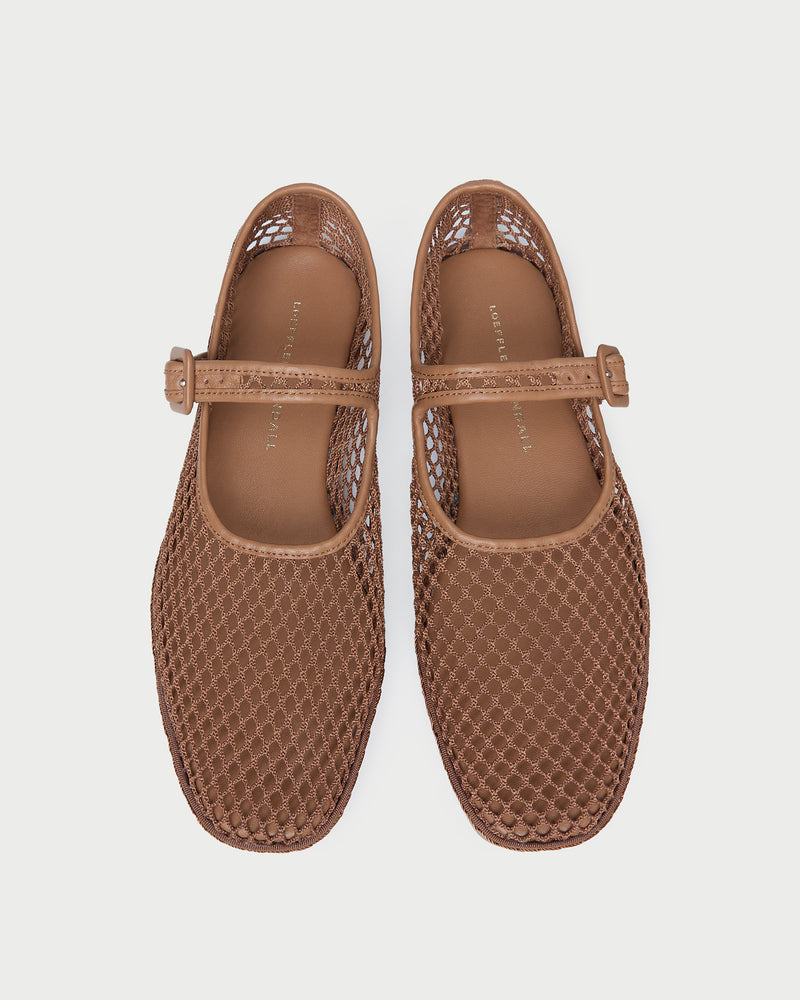 Color: Brown