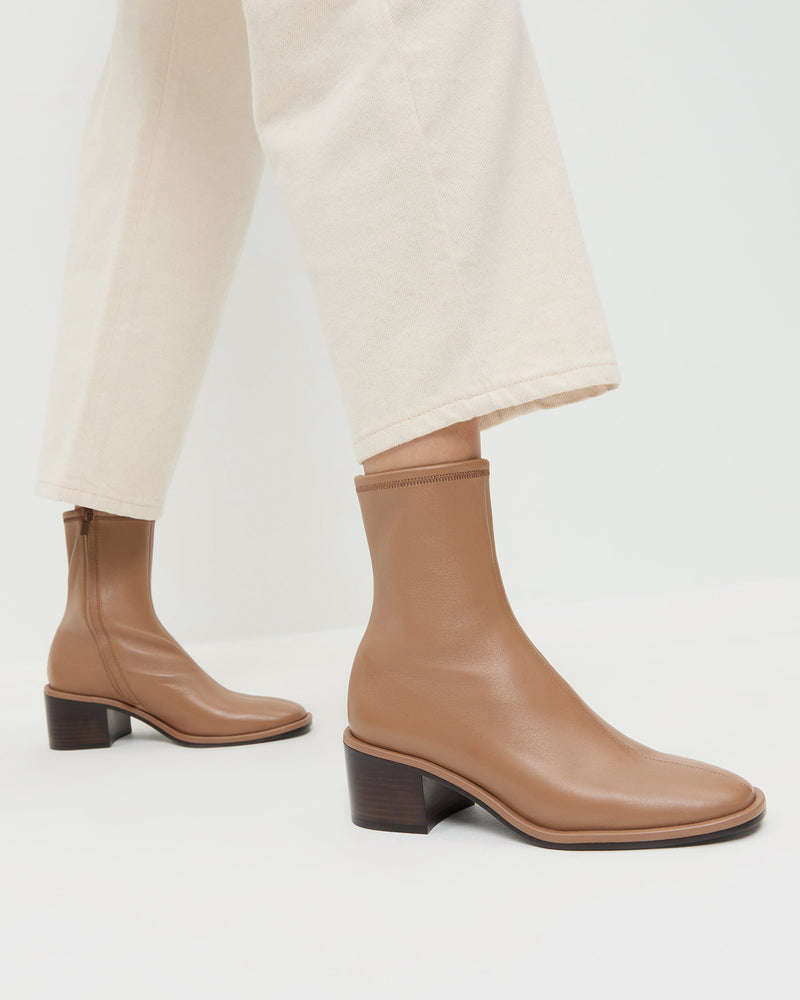 Color: Safari