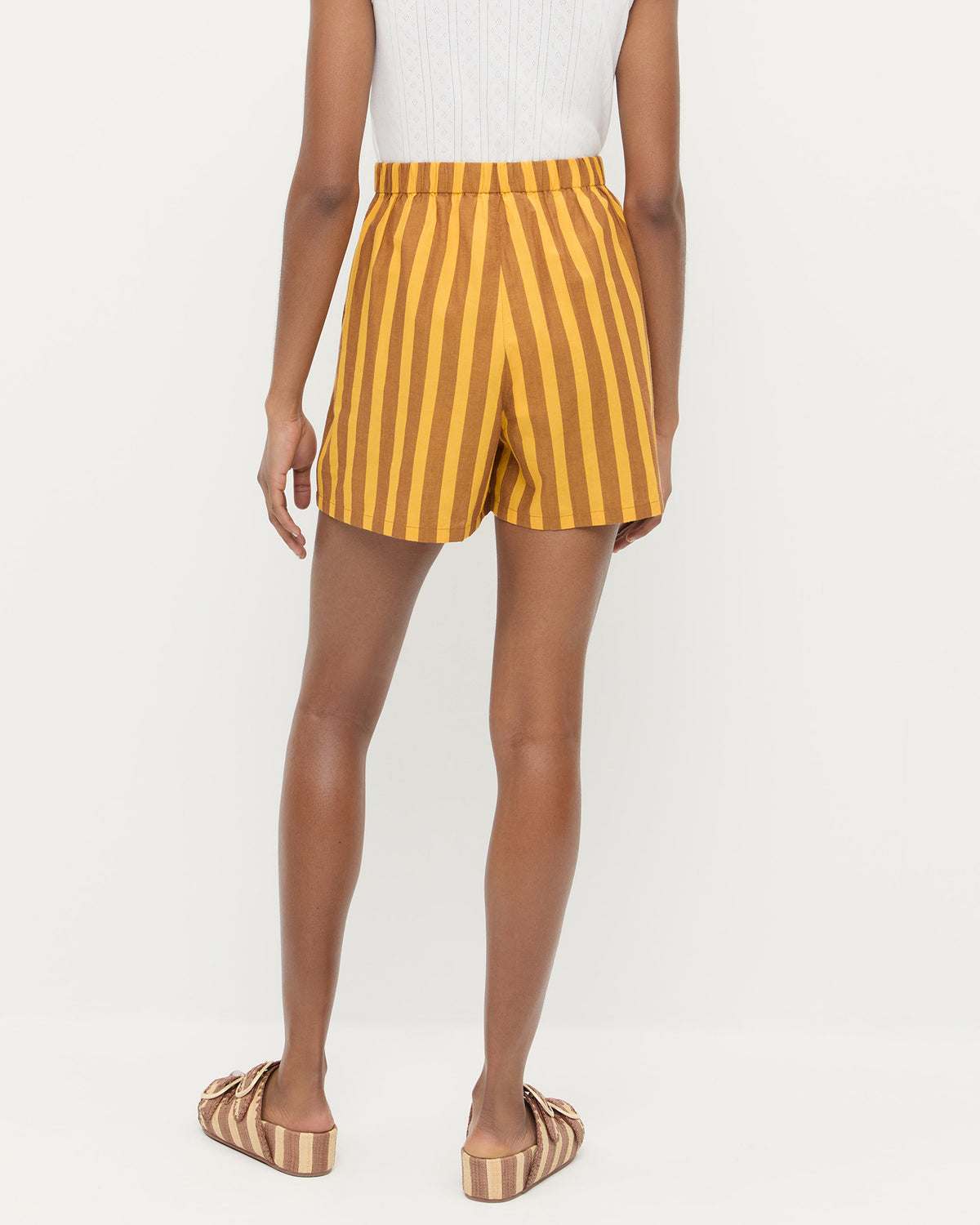 Color: Brown/Butter