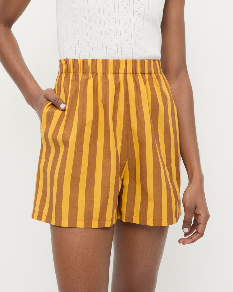 Color: Brown/Butter