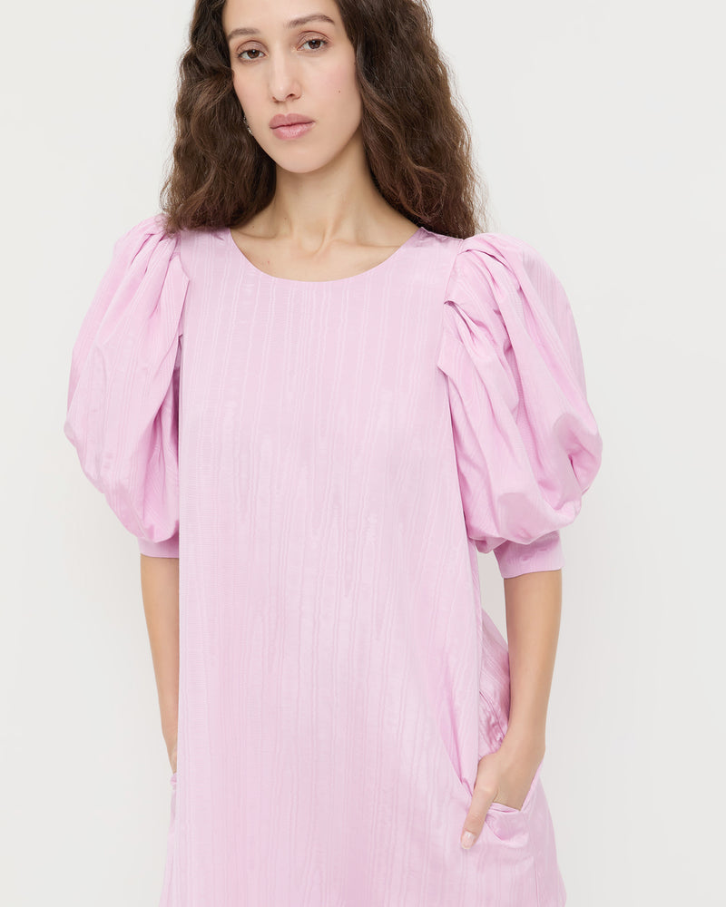 Willy Mini dress in powder pink moiré.