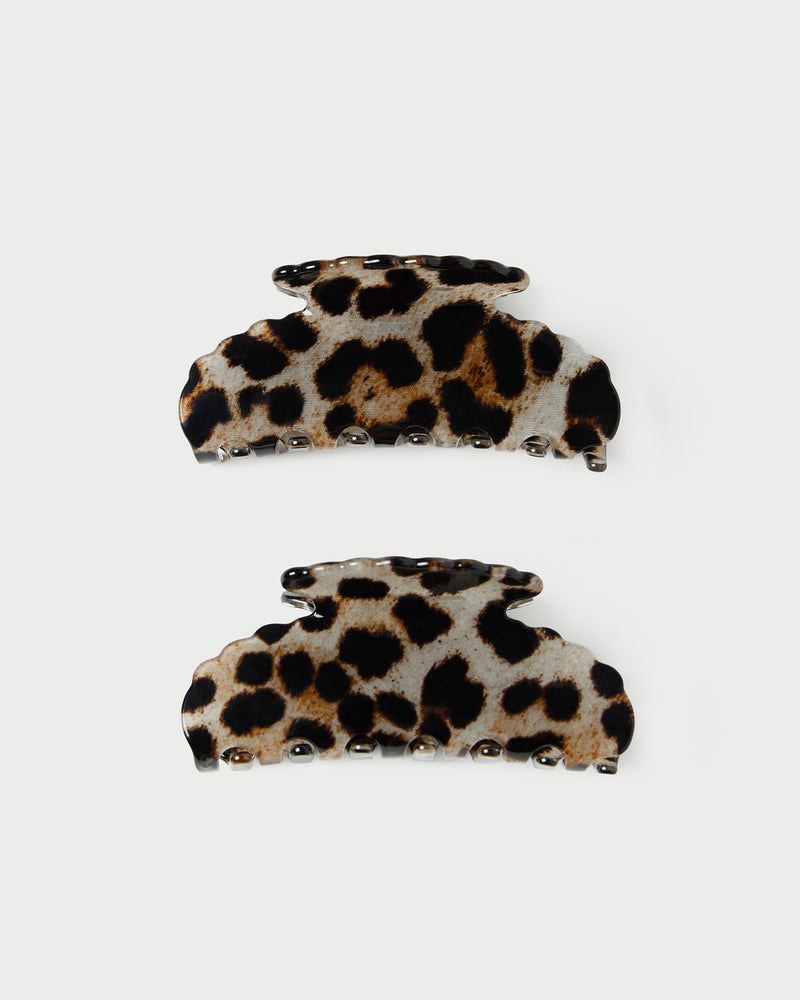 Yuri Leopard Hair Clip Set in leopard resin.