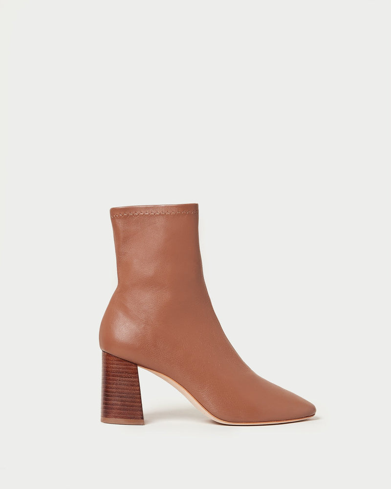 Color: Acorn