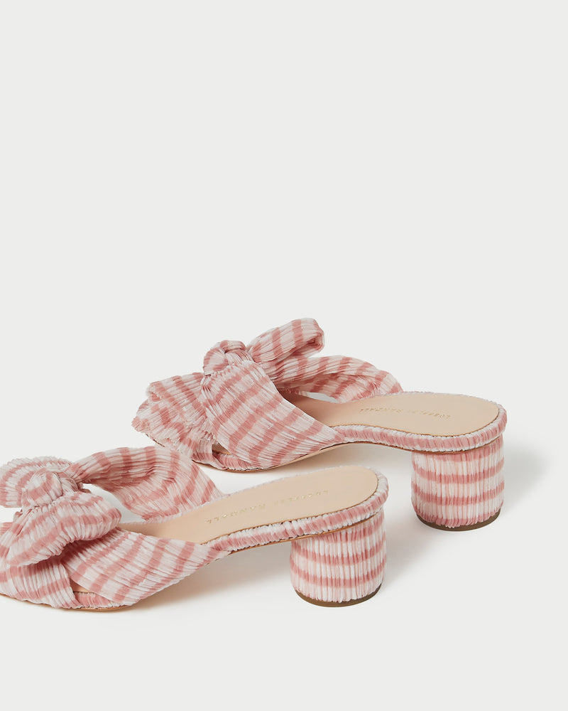 Color: Soft Pink Gingham