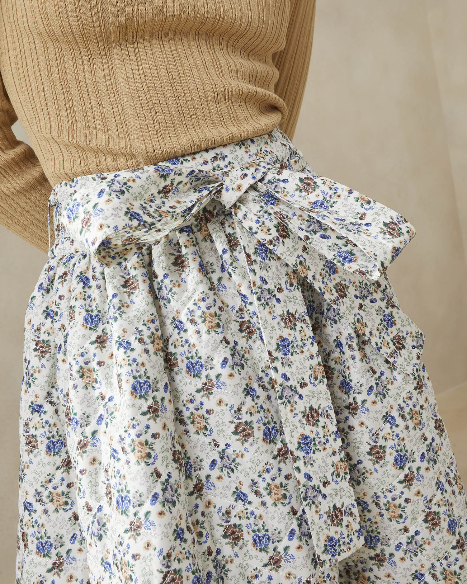 filosofi TVstation Hylde Loeffler Randall | Leigh Cream Floral Quilted Skirt I Bottoms l  Ready-To-Wear