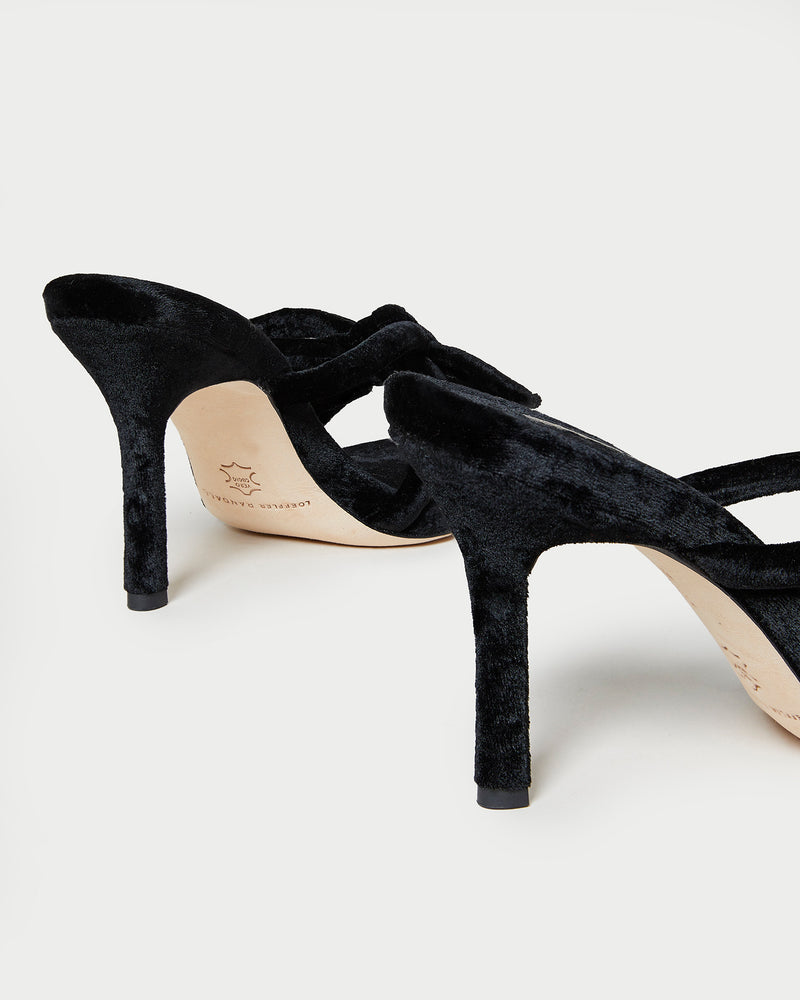 Color: Black