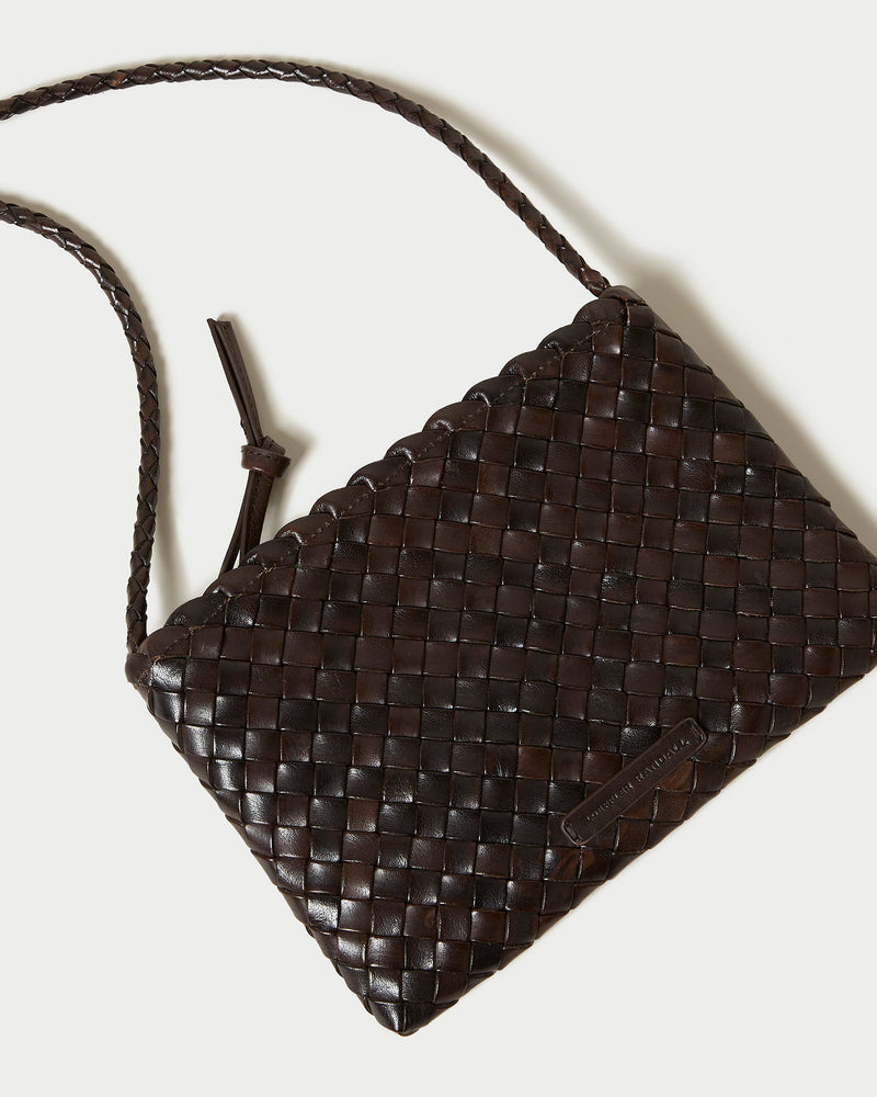 Color: Chocolate