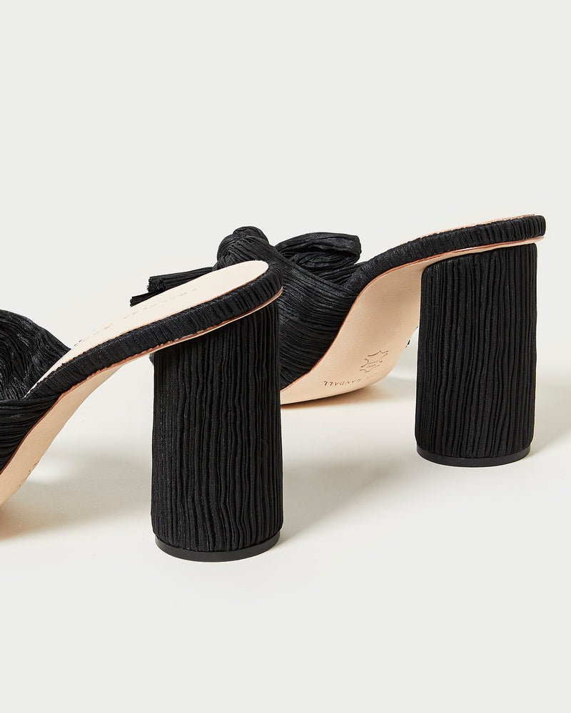 Color: Black